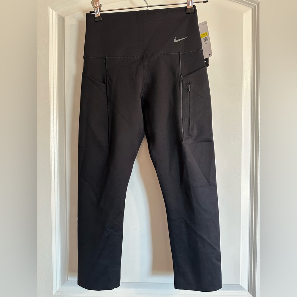 Nike Black High-Waisted Leggings